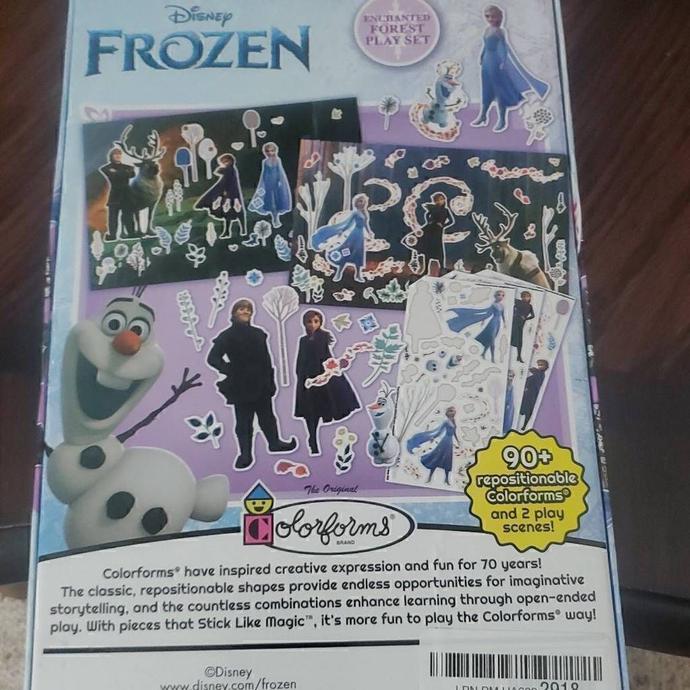 NEW IN BOX DISNEY FROZEN COLORFORMS - Picture 5 of 7